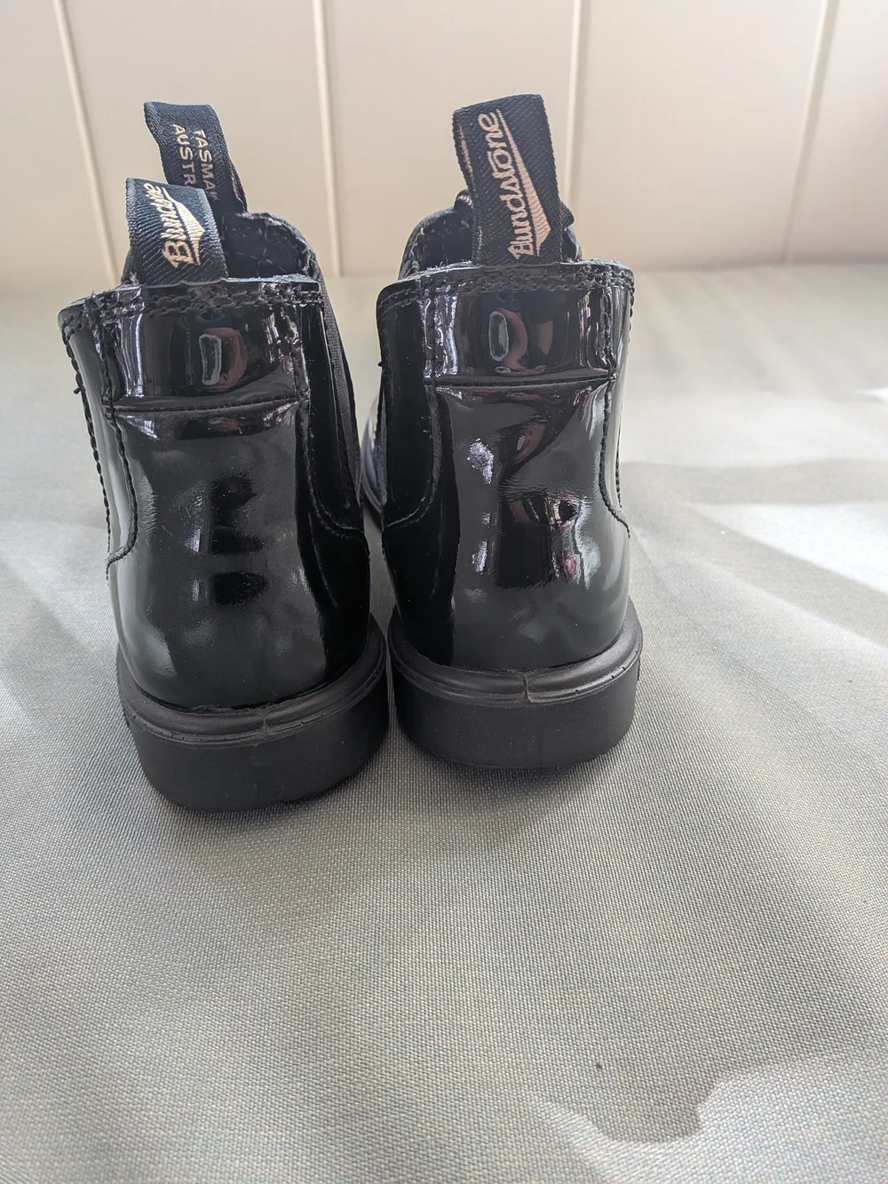 Blundstone Kids Black Patent Chelsea Boots